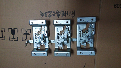 后門(mén)鎖離合器