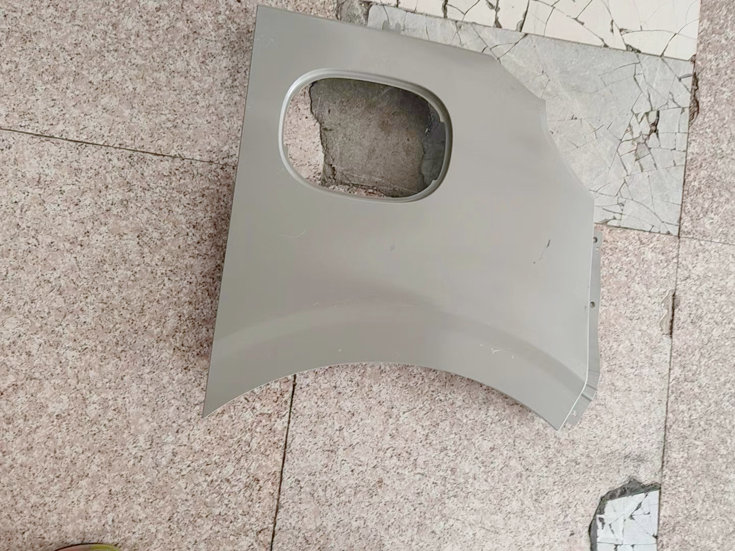 1721034045300814.jpg 大拿V1 外觀件葉子板.jpg